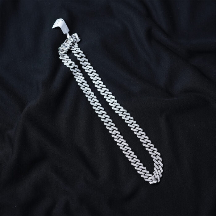 Chain 01