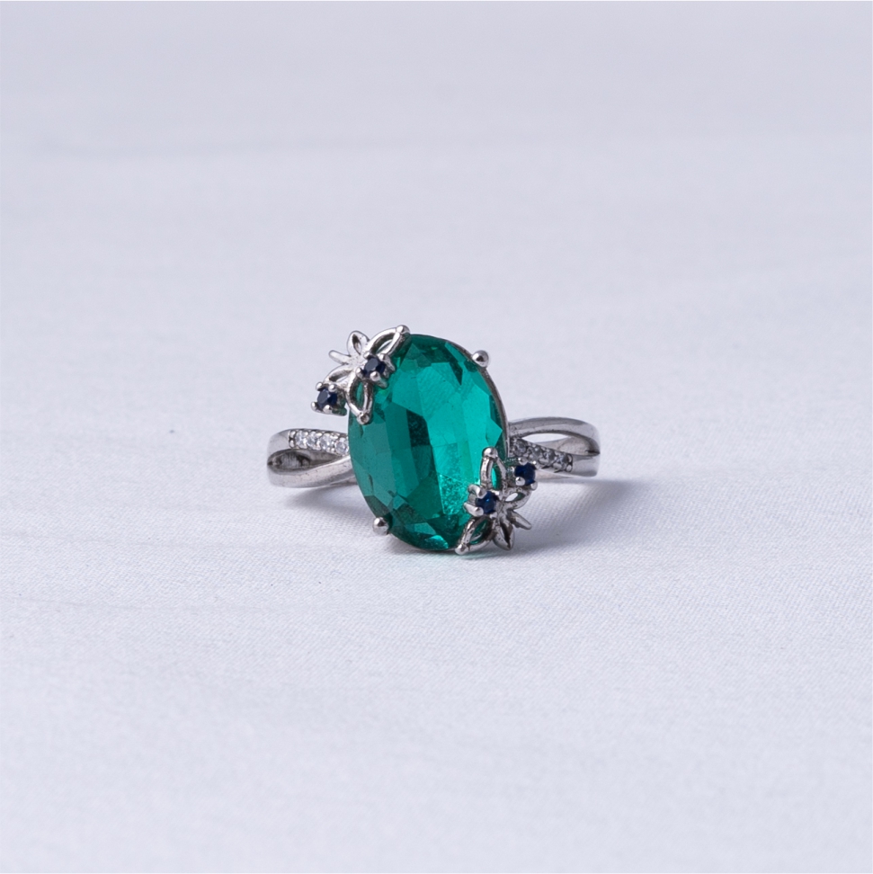 Emerald Floral 925 Silver Ring