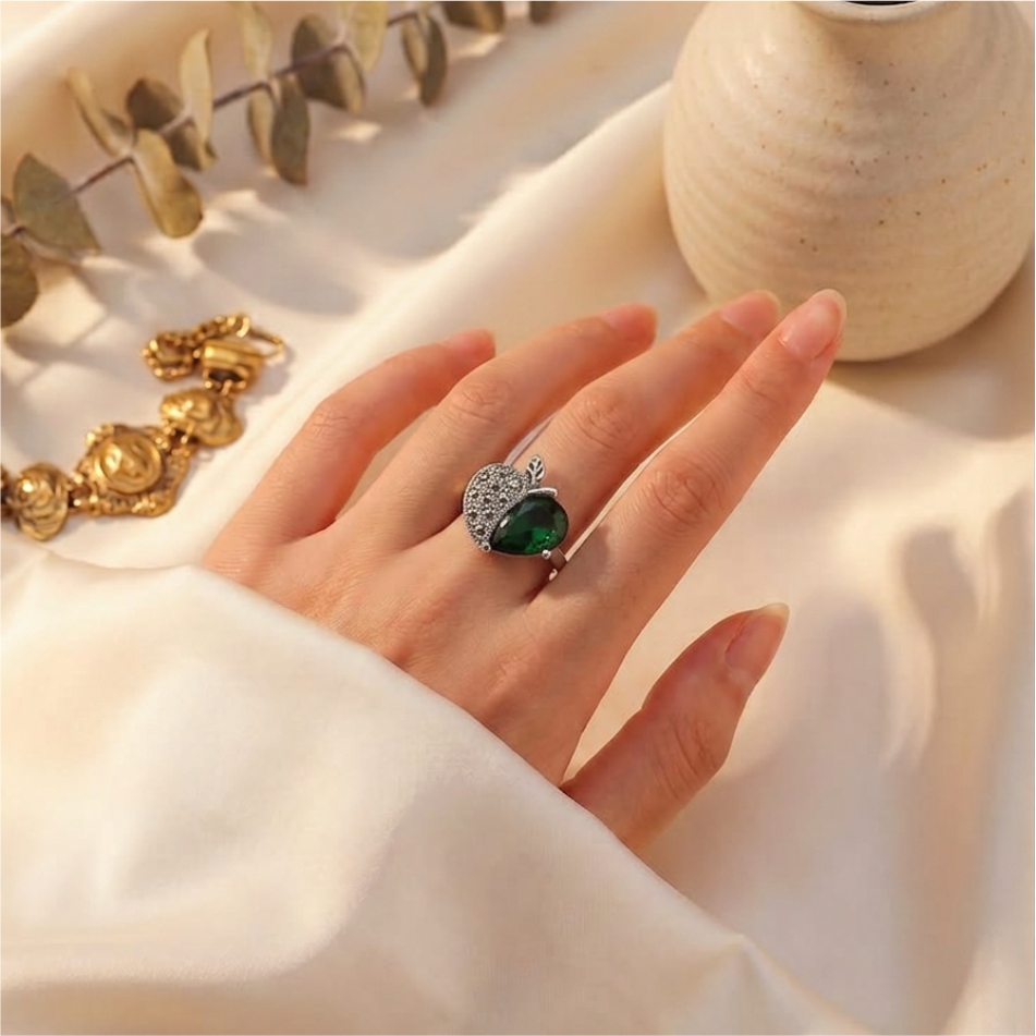 Green Pear Stone Apple Design 925 Silver Ring - Image 2