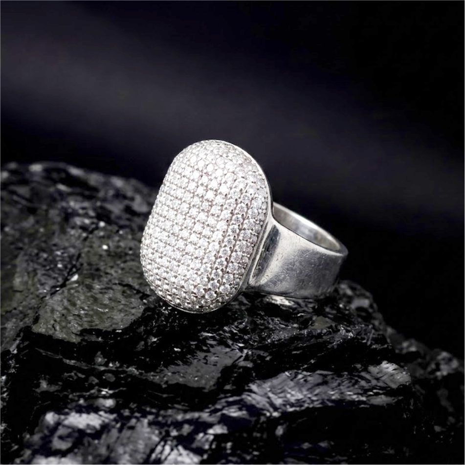 Oval Pavé CZ Statement Ring - Image 2