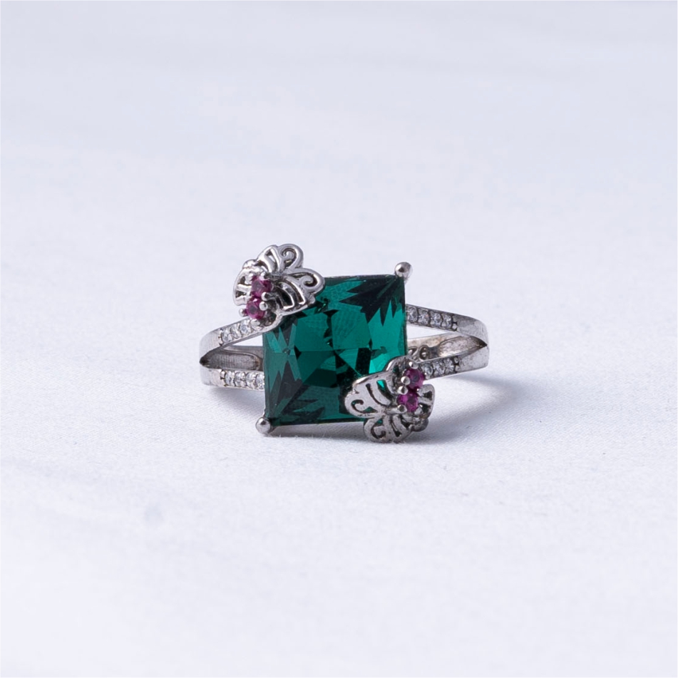 925 Silver Emerald Green Floral Ring