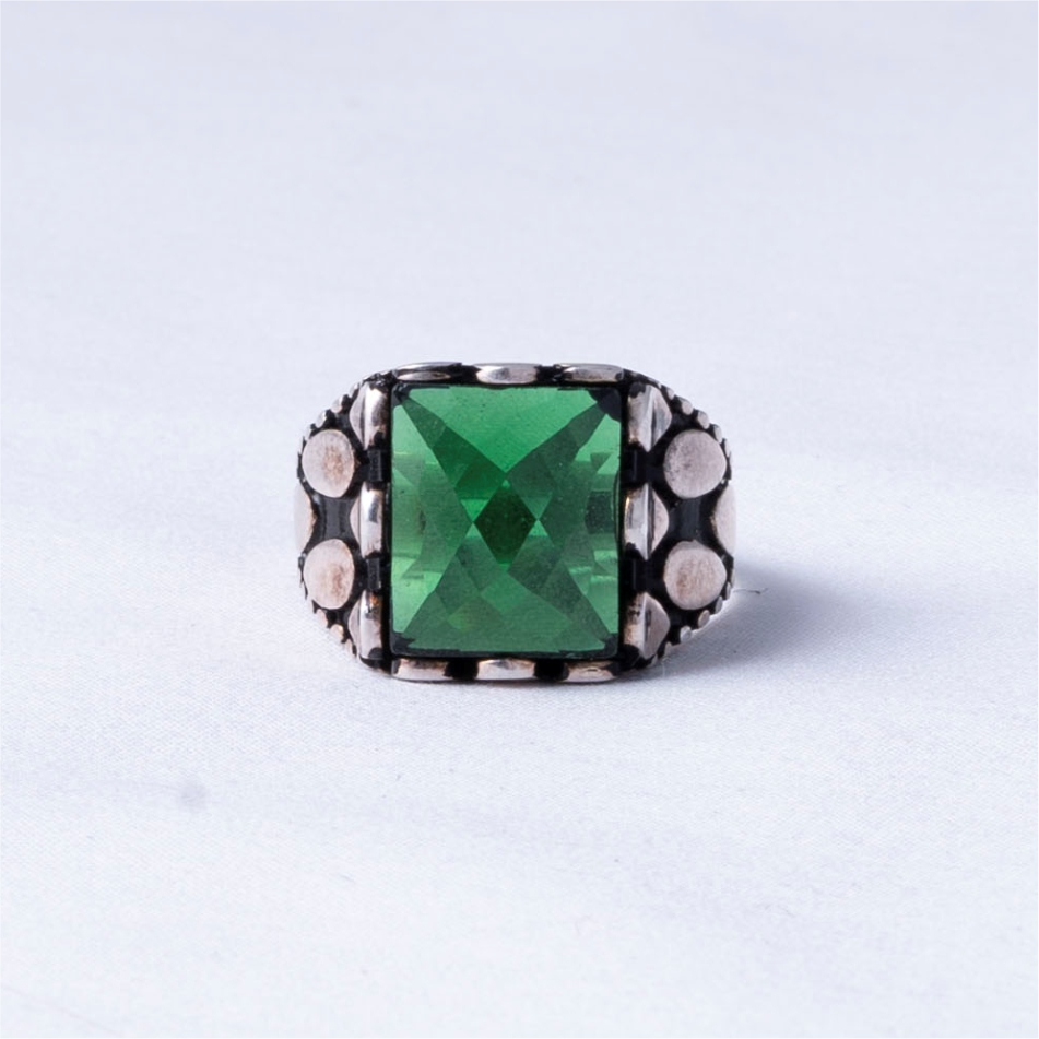 Emerald Green Stone 925 Silver Ring