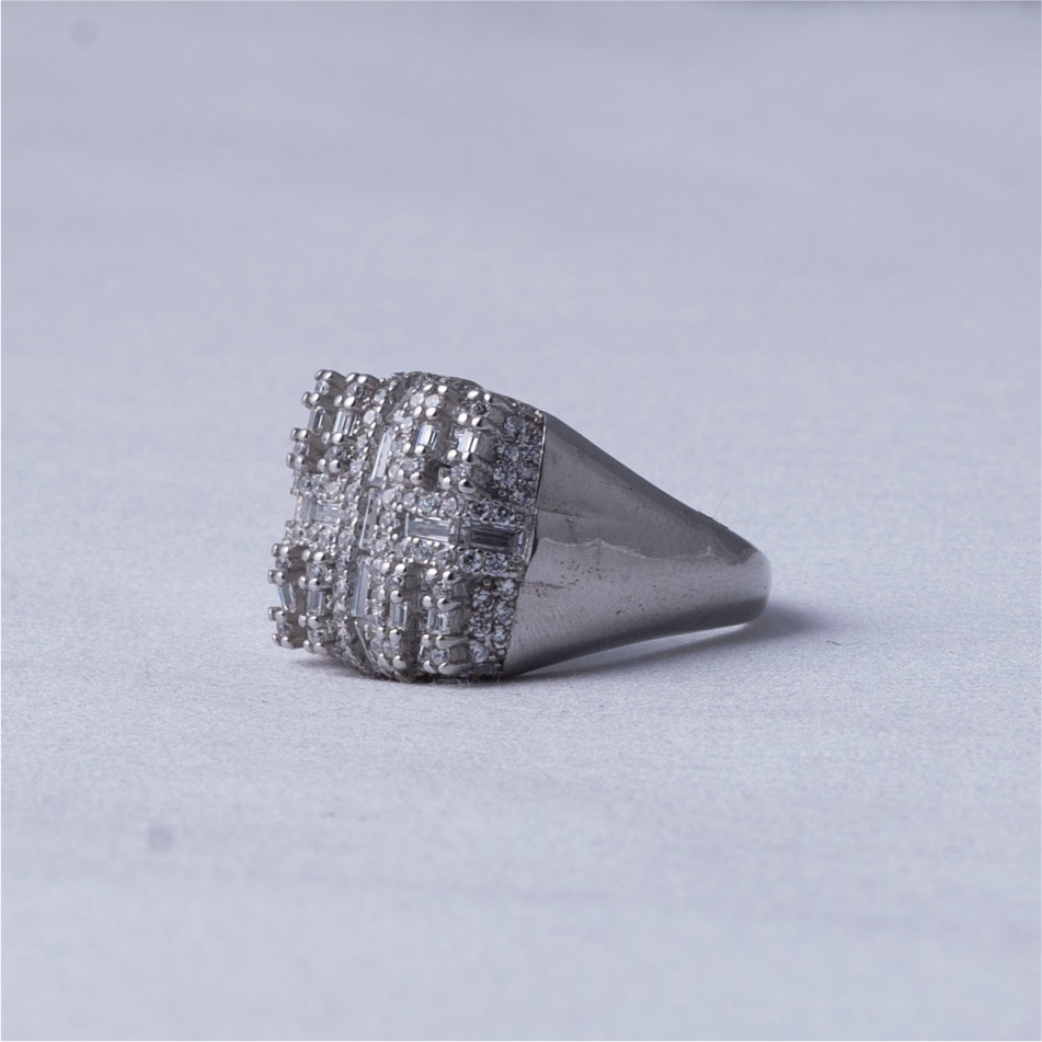 Luxury Diamond Style 925 Silver Ring - Image 3