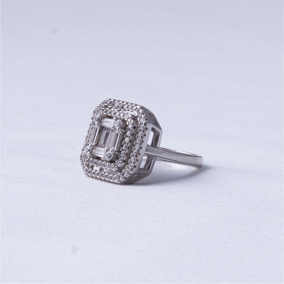 Geometric Diamond Style Ring - Image 3