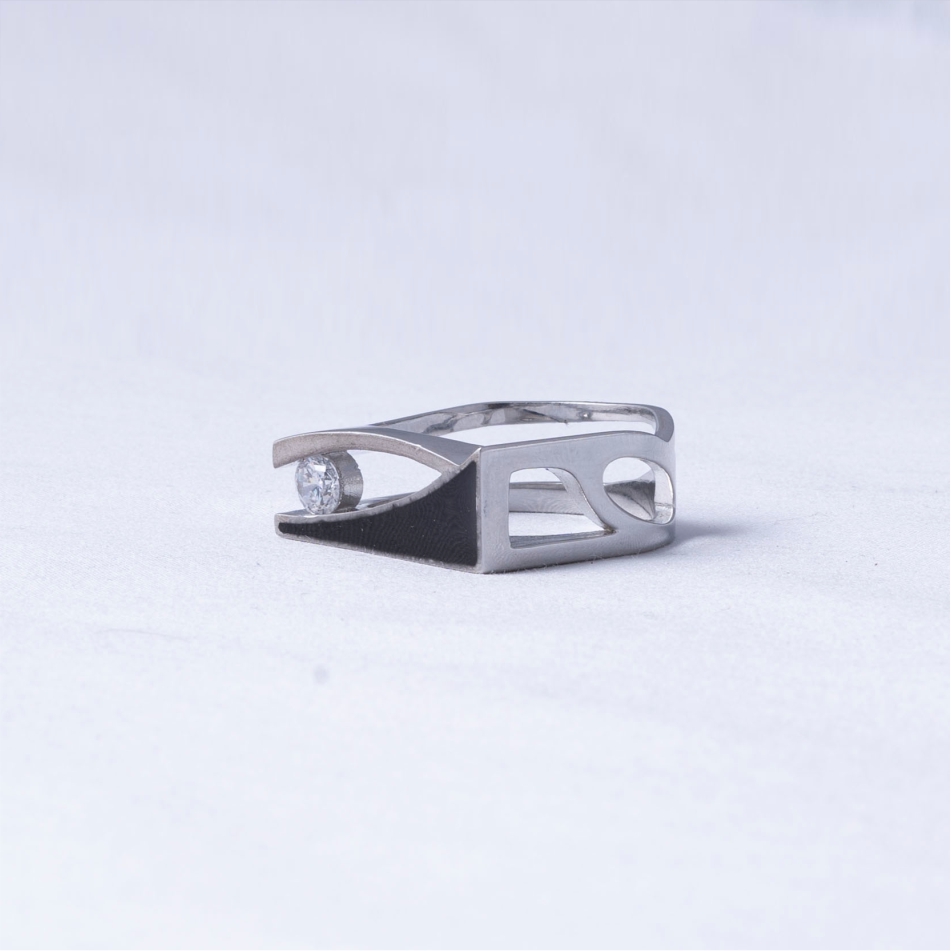 Modern Black Stone 925 Silver Ring - Image 3