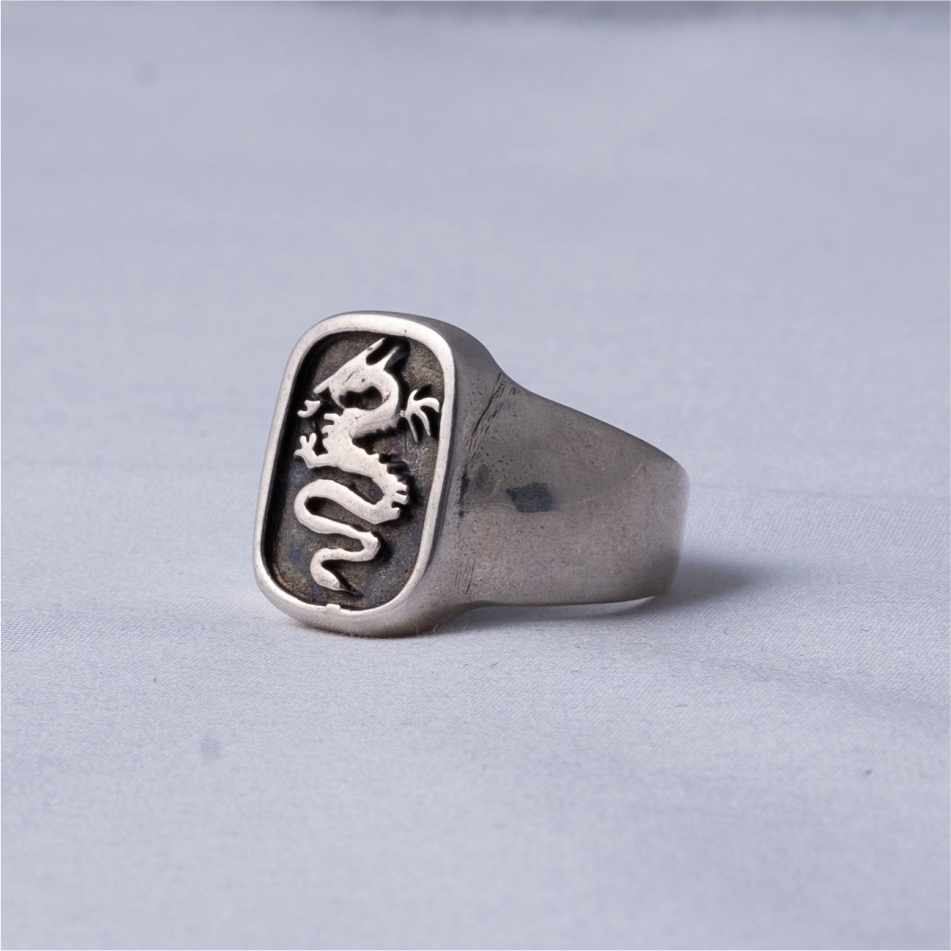 Dragon Signet Oxidised 925 Silver Ring - Image 3