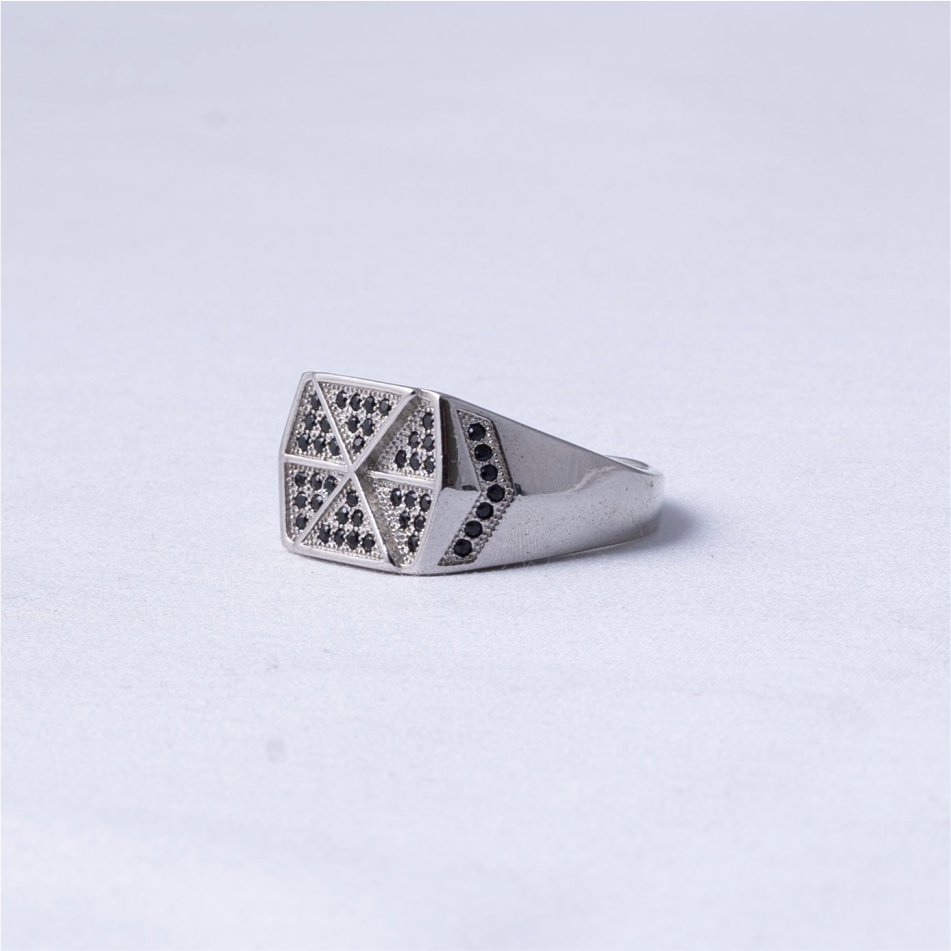 Black Stone Geometric 925 Silver Ring - Image 3