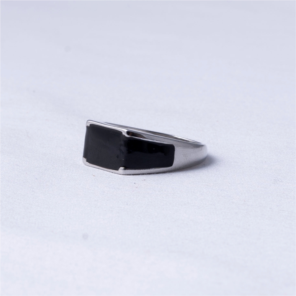 Black Onyx Minimalist Signet Ring - Image 3