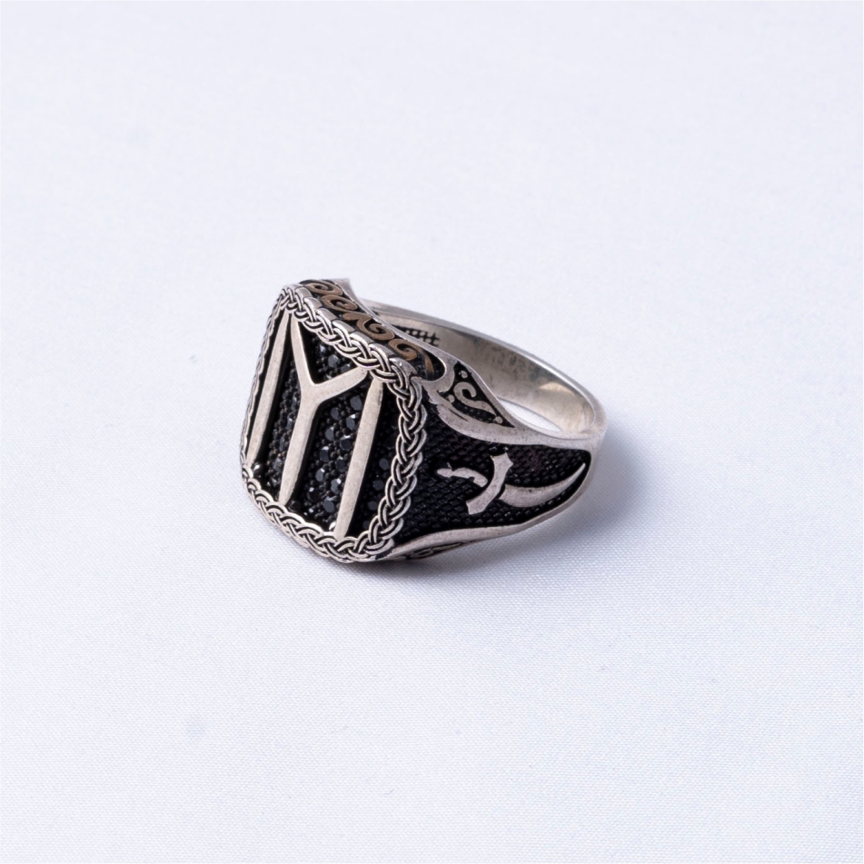 Black Stone Initial Y 925 Silver Ring - Image 4