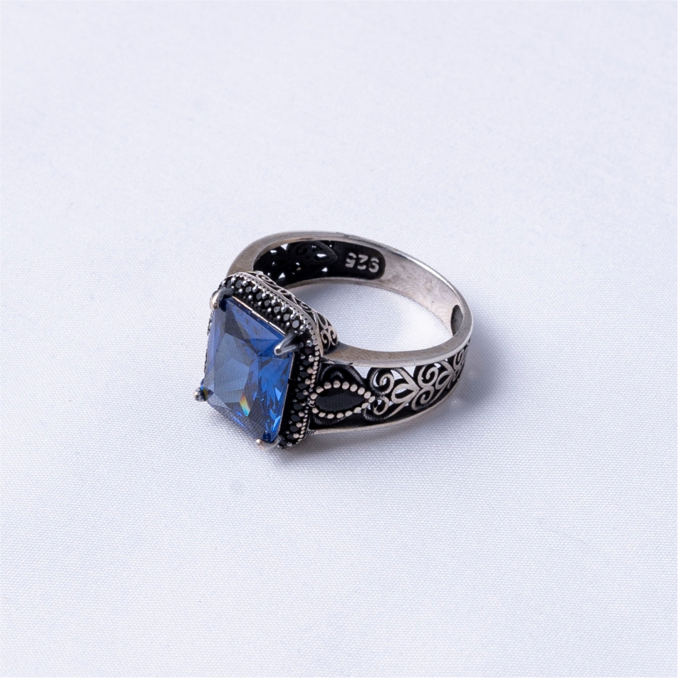 Blue Emerald Cut 925 Silver Ring - Image 4
