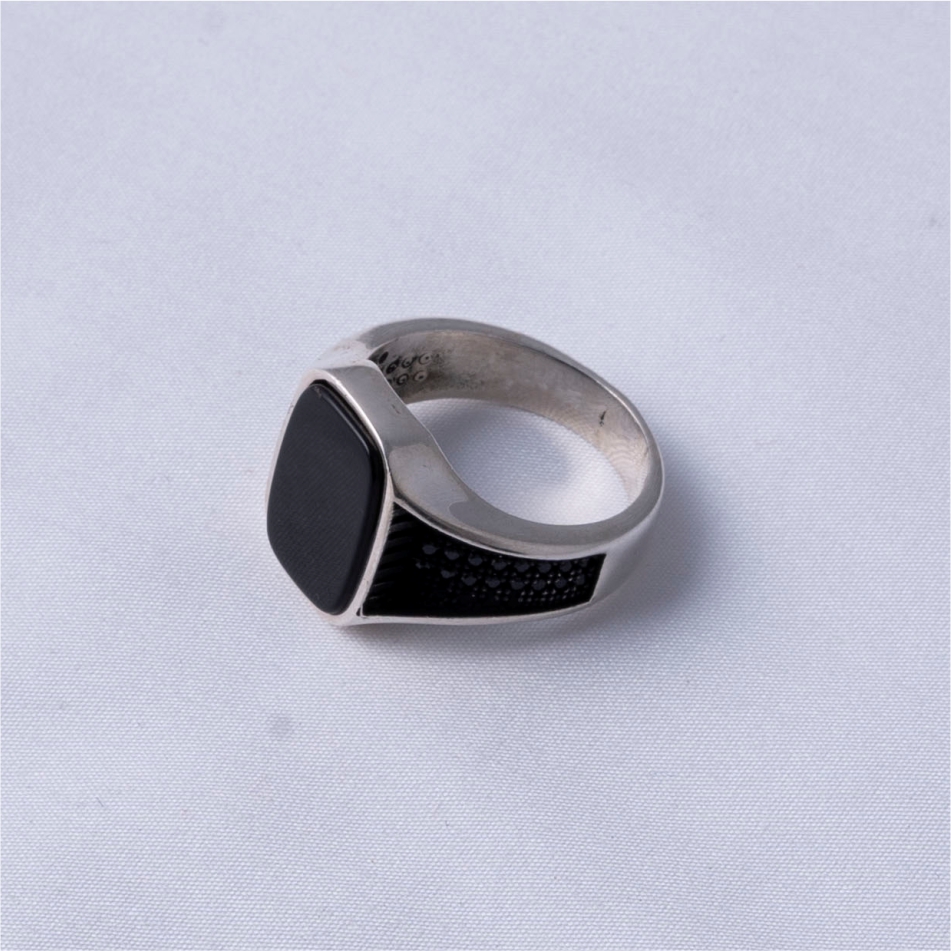 Black Stone Signet Oxidised 925 Silver Ring - Image 4