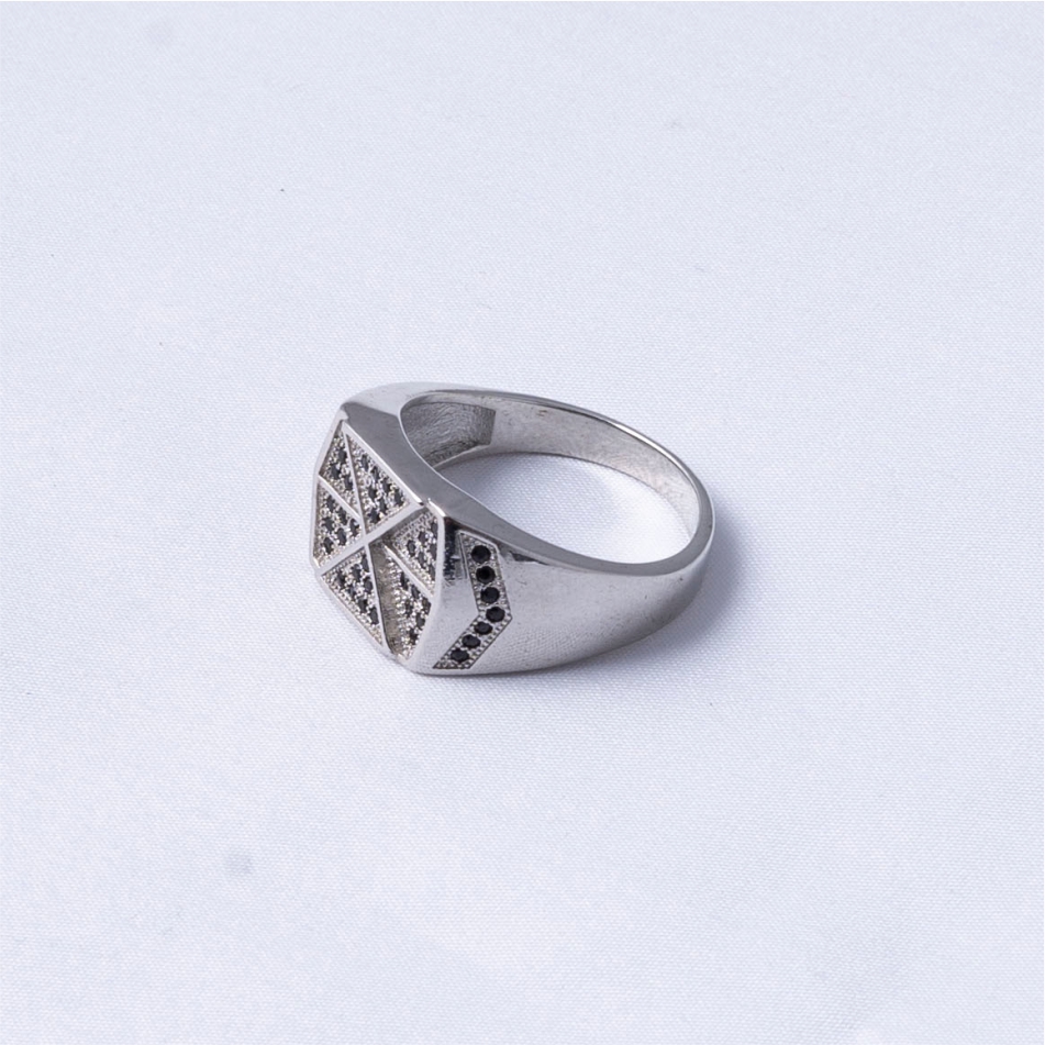 Black Stone Geometric 925 Silver Ring - Image 4