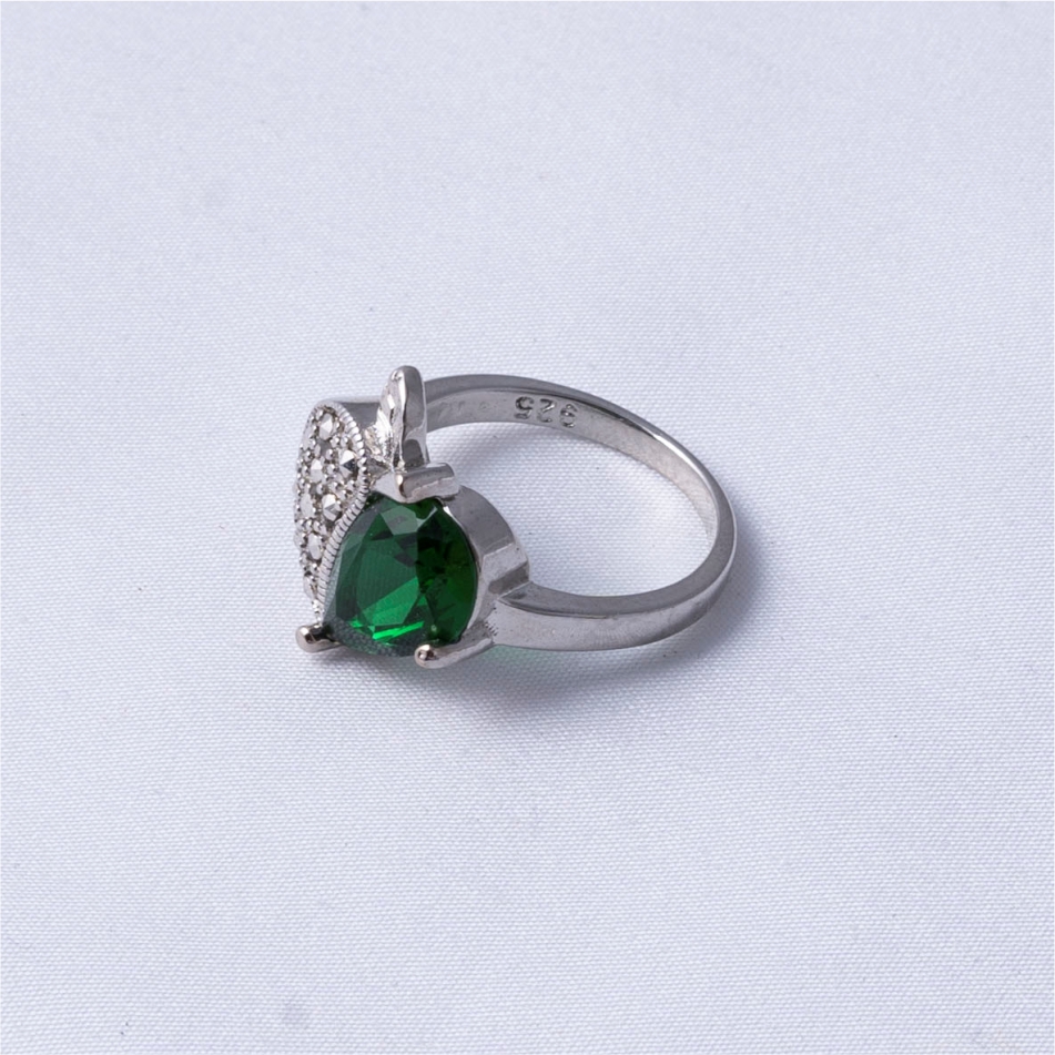Green Pear Stone Apple Design 925 Silver Ring - Image 4