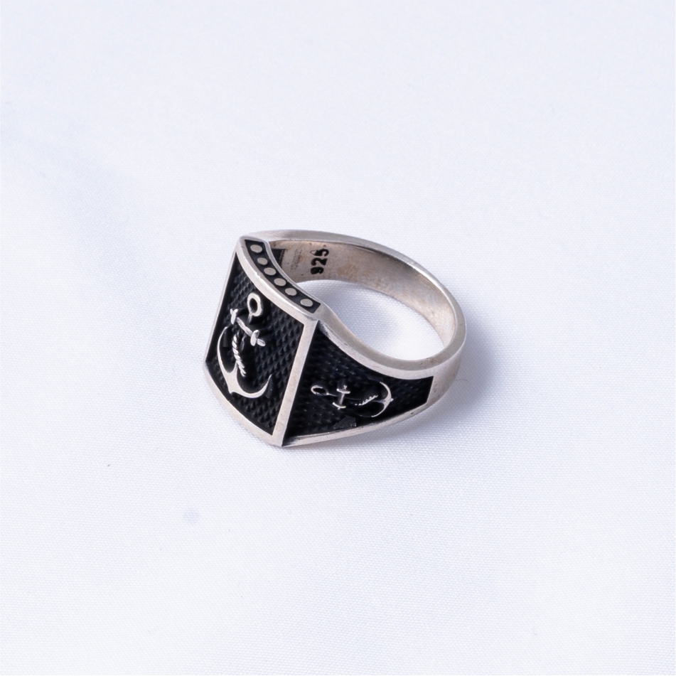 Anchor Design Oxidised 925 Silver Ring - Image 4