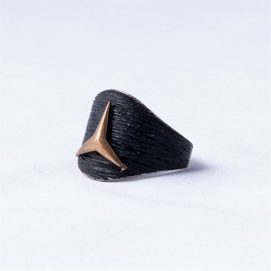 Black Gold Accent 925 Silver Ring - Image 3