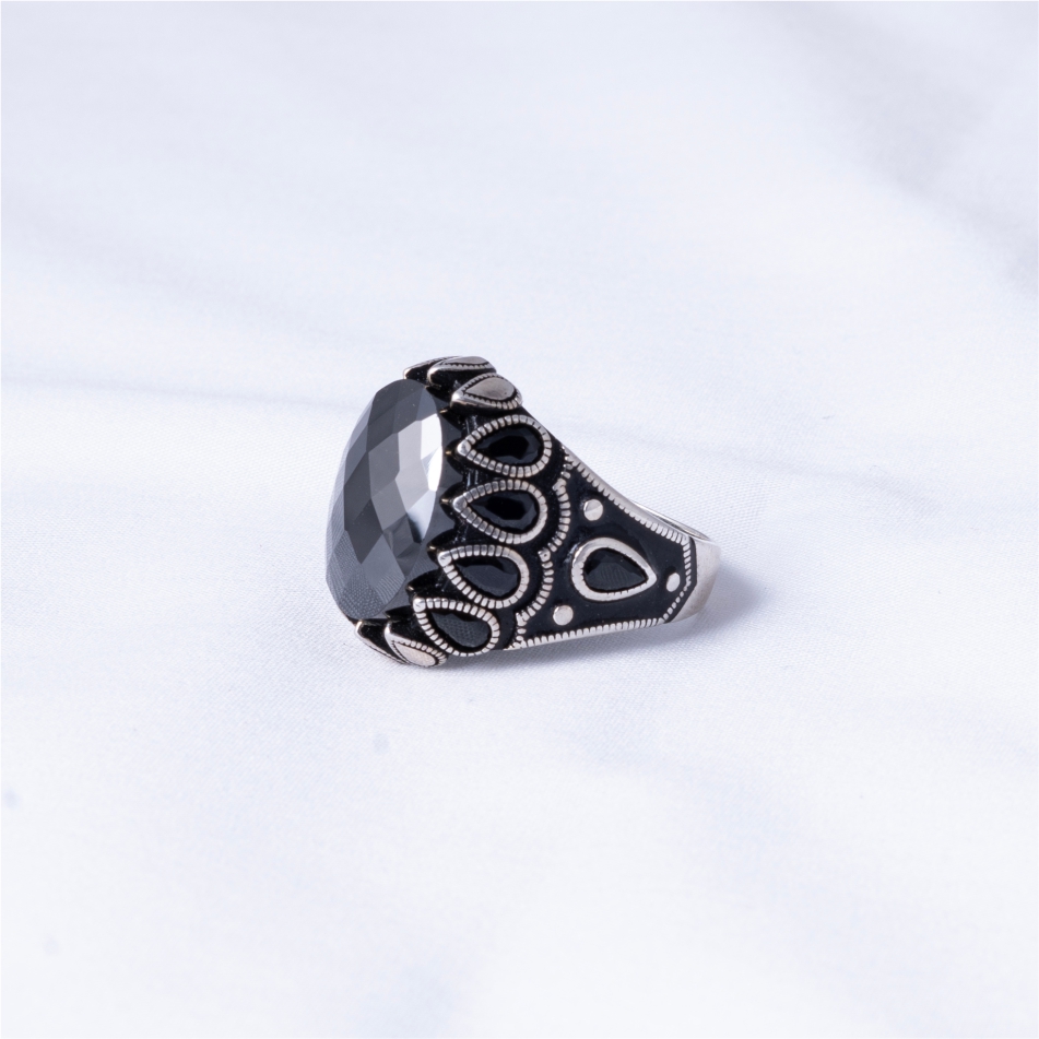 Black Onyx Oxidised 925 Silver Ring - Image 3