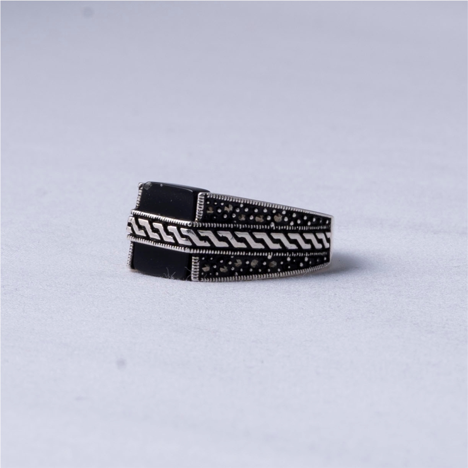 Black Stone Oxidised 925 Silver Ring - Image 3