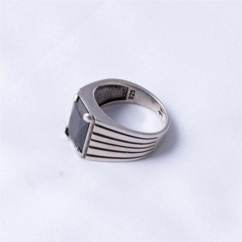 Black Stone Signet 925 Silver Ring - Image 4
