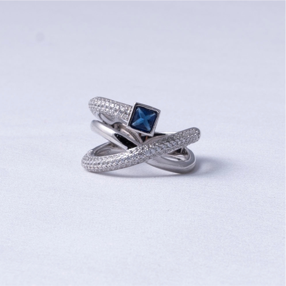 Blue Stone Designer Ring - Image 3