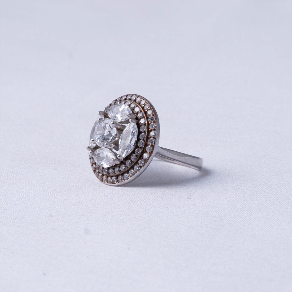 Celeste Halo 925 Silver Ring - Image 4