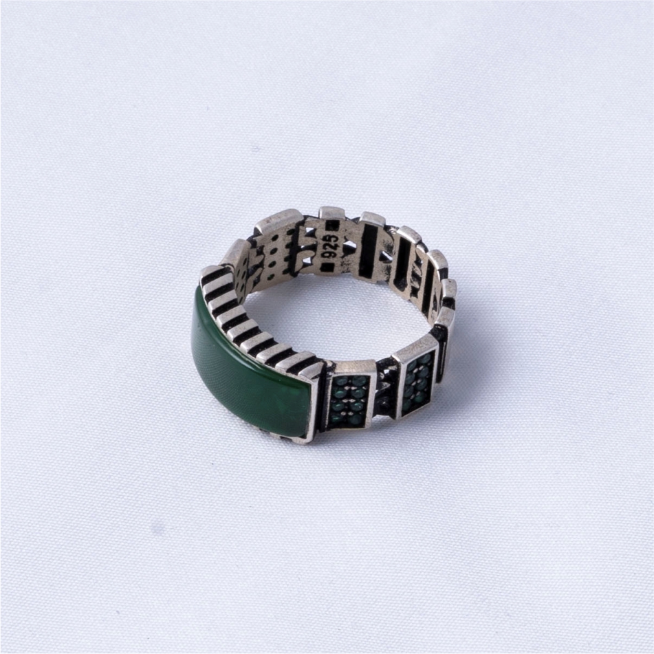 Emerald Rectangle 925 Silver Ring - Image 4