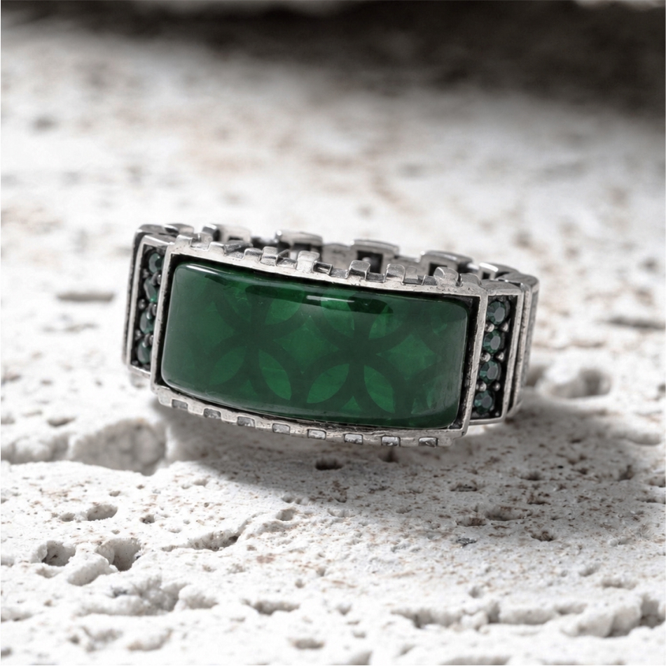 Emerald Rectangle 925 Silver Ring - Image 2
