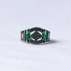 Emerald Vintage 925 Silver Ring