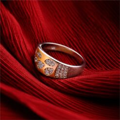 Alternative view of Golden Teardrop Cluster Ring