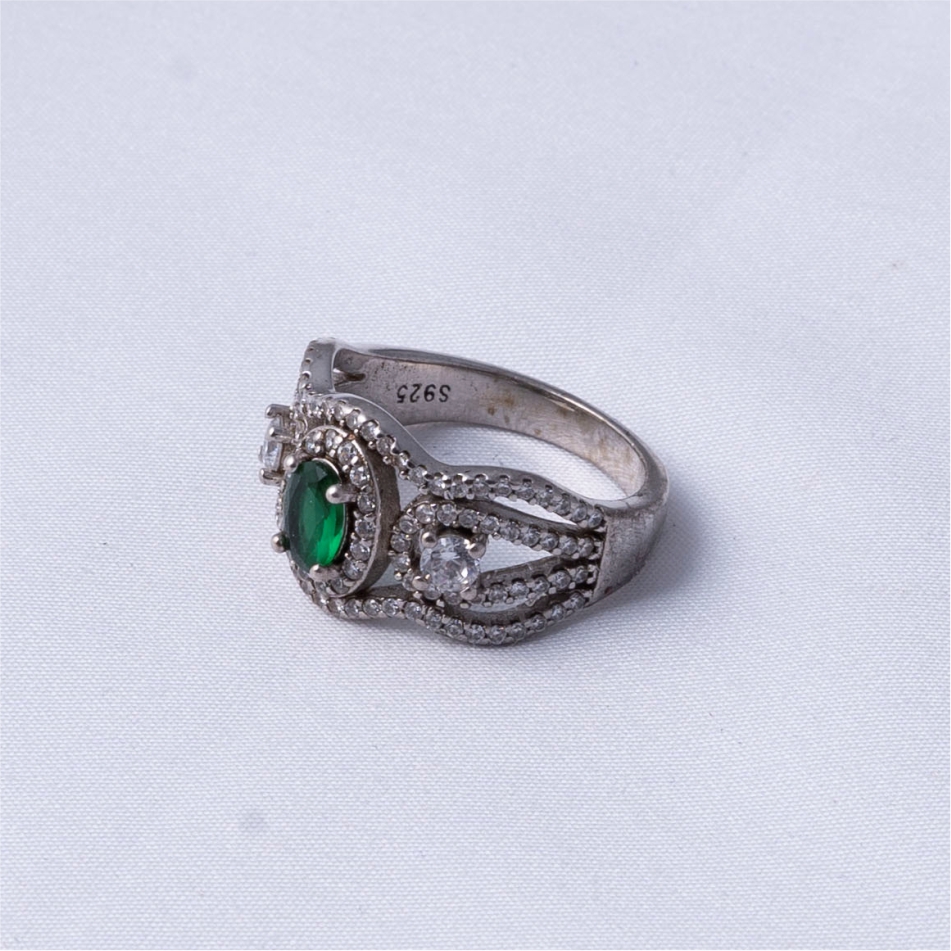 Green Stone Halo 925 Silver Ring - Image 4