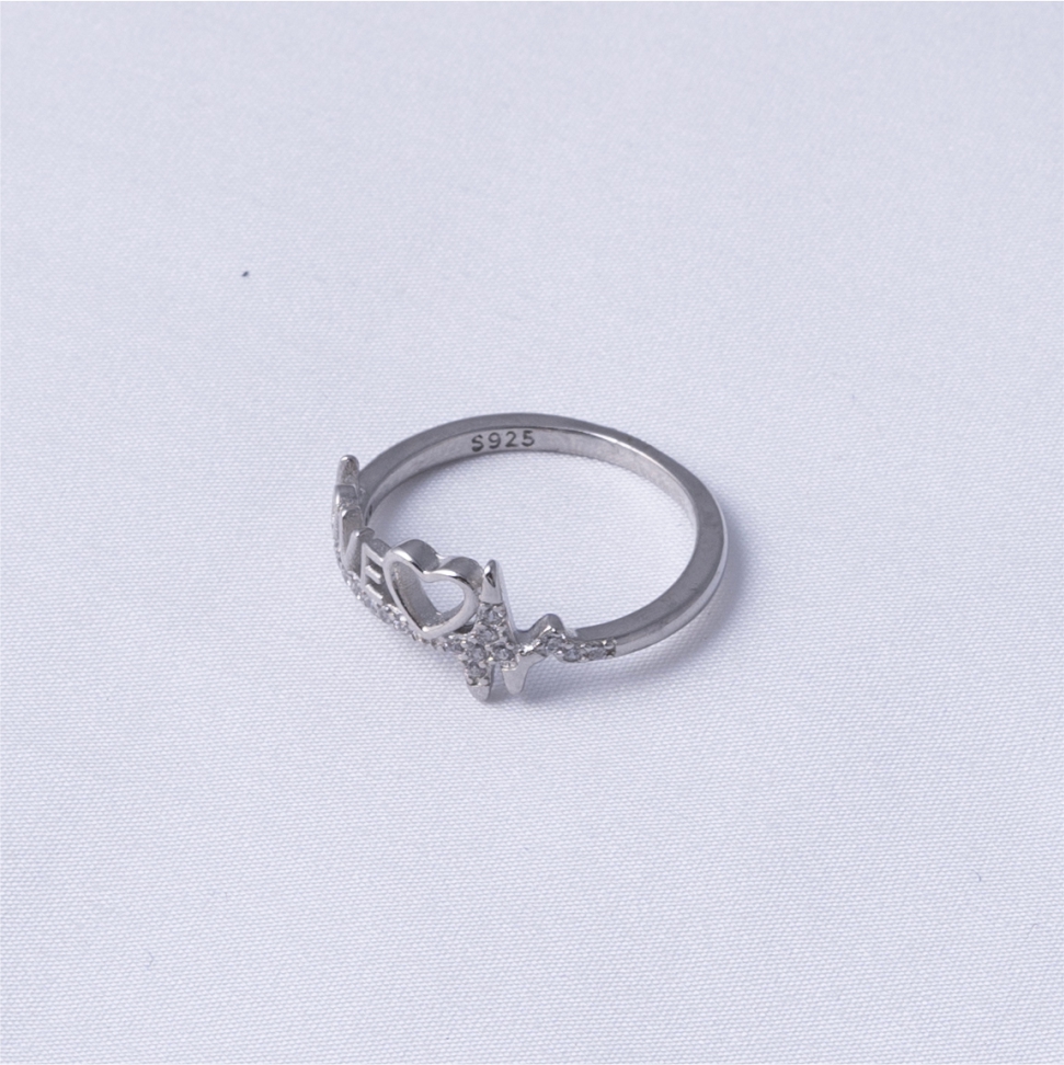 925 Silver Love Heart Ring - Image 3