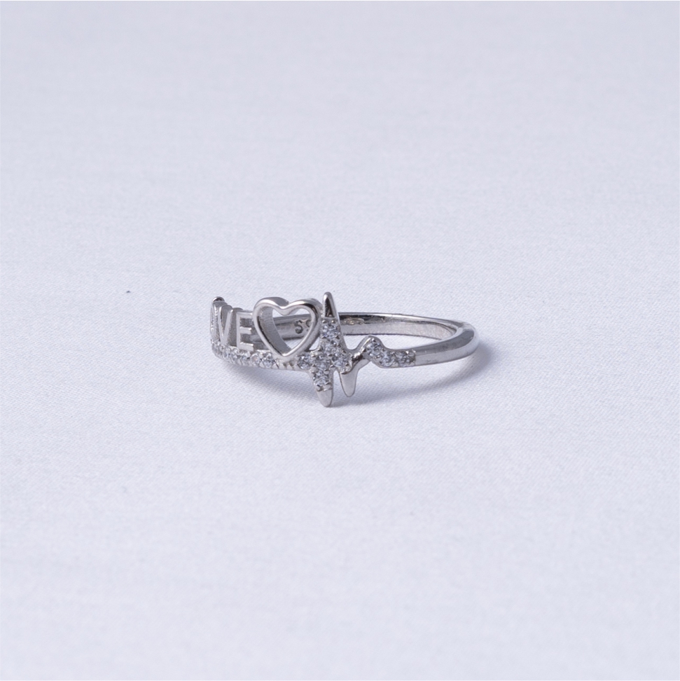 925 Silver Love Heart Ring - Image 4