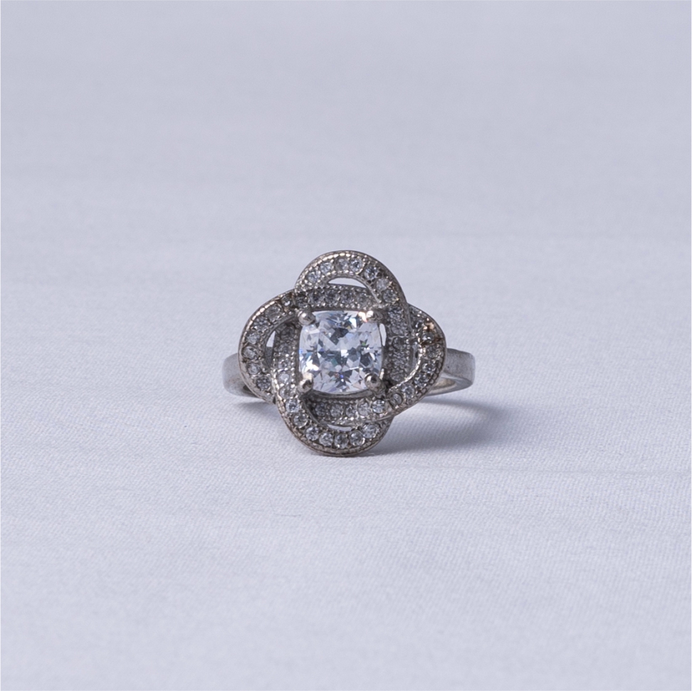Radiant Clover Halo Ring
