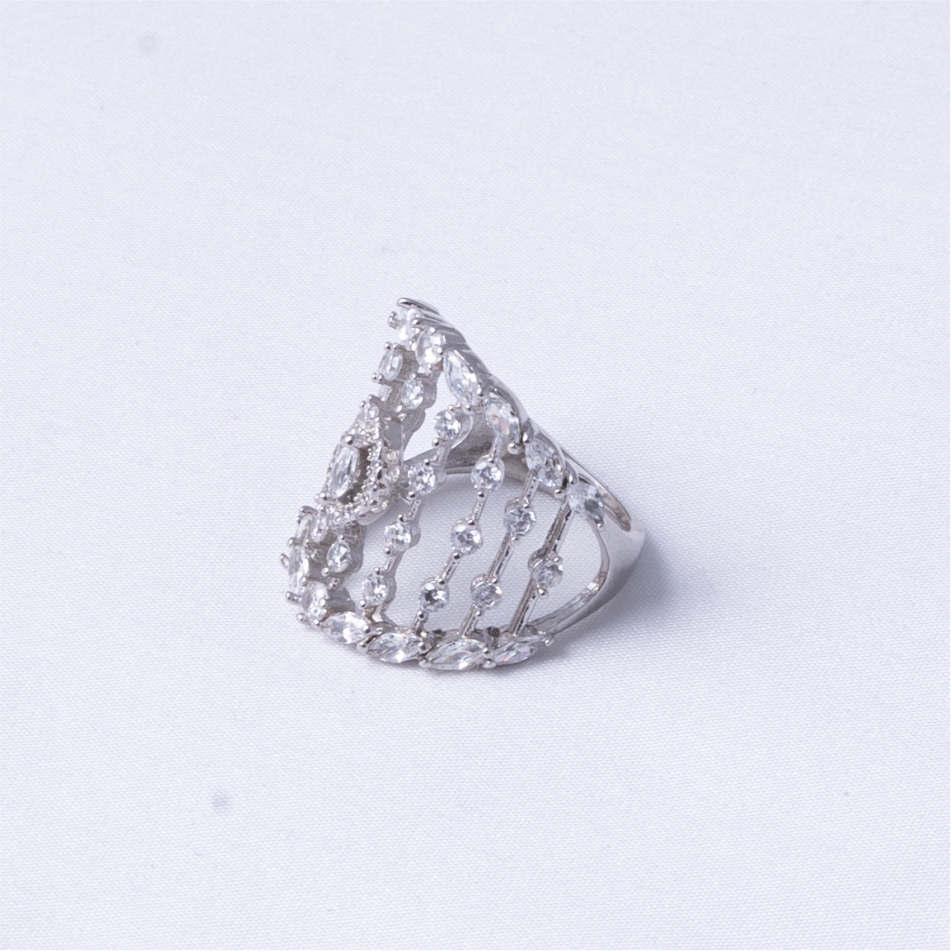 Royal Lattice Silver Statement Ring - Image 3