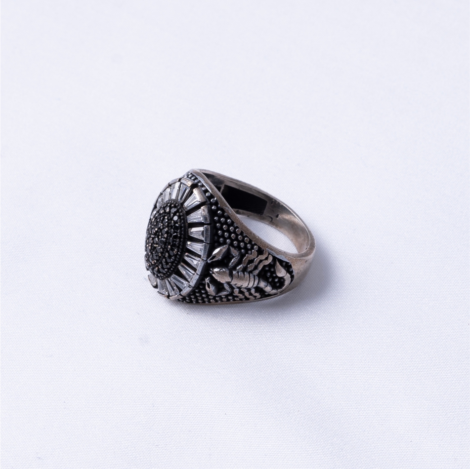 Scorpion Black Stone Oxodise Ring - Image 4