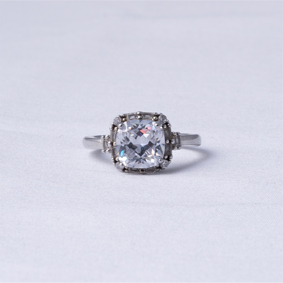 Vintage Halo 925 Silver Ring