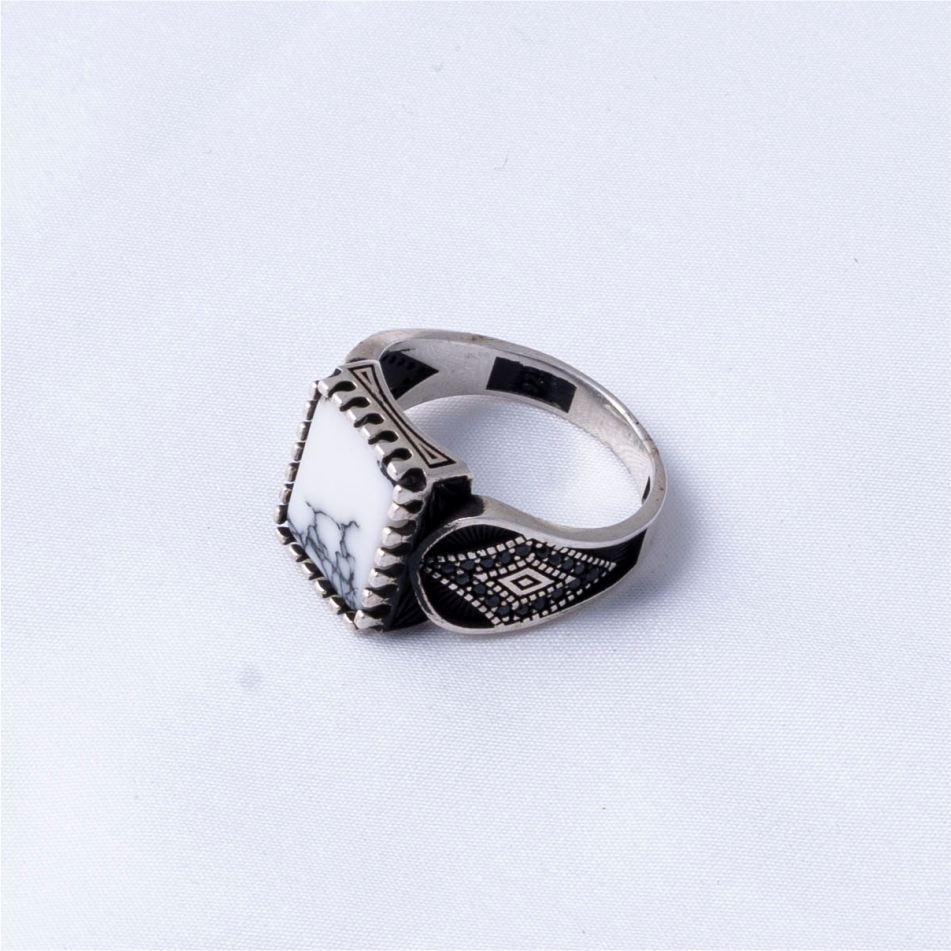 White Marble Stone Oxidised 925 Silver Ring - Image 3