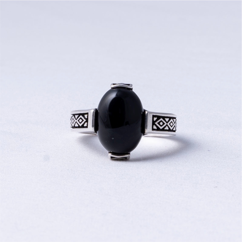 Classy Black Onyx Pattern 925 Silver Ring