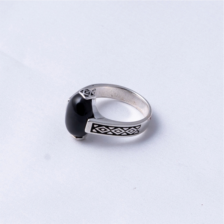 Classy Black Onyx Pattern 925 Silver Ring - Image 4