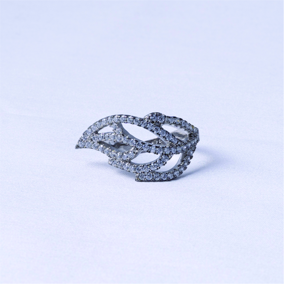 Leaf Design Diamond Style 925 Silver Ring
