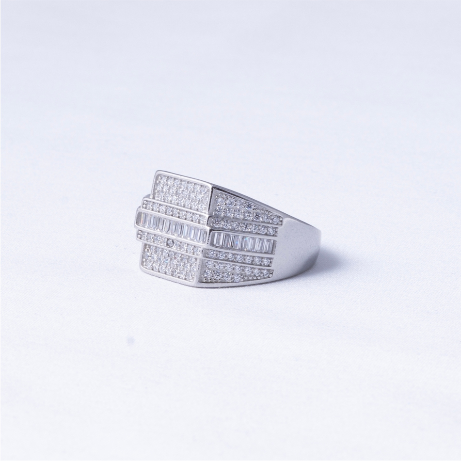 Luxury Diamond Style 925 Silver Ring - Image 3