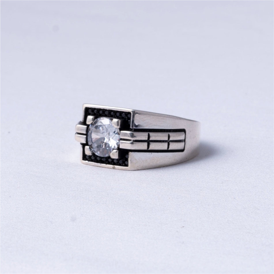 Classic CZ Stone 925 Silver Ring - Image 3