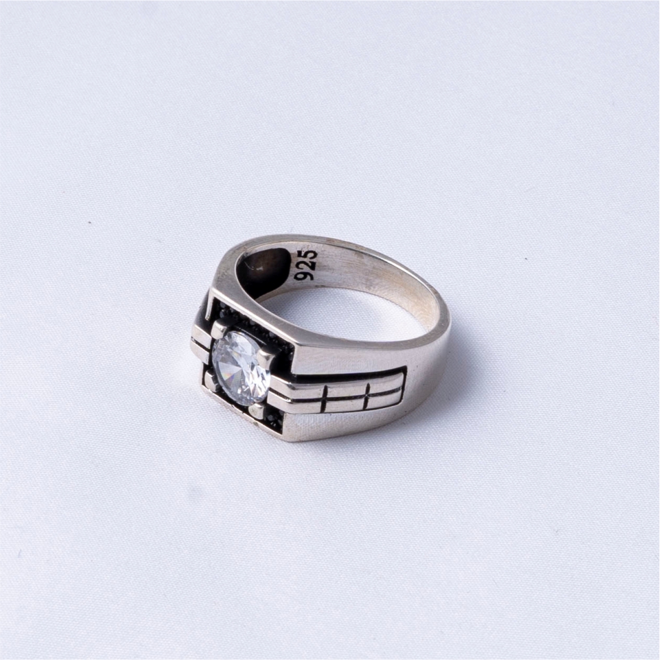 Classic CZ Stone 925 Silver Ring - Image 4