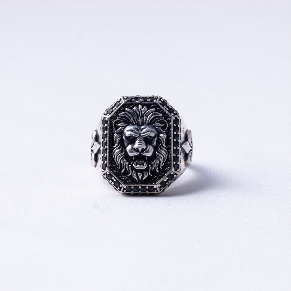 Regal Lion Head 925 Silver Ring
