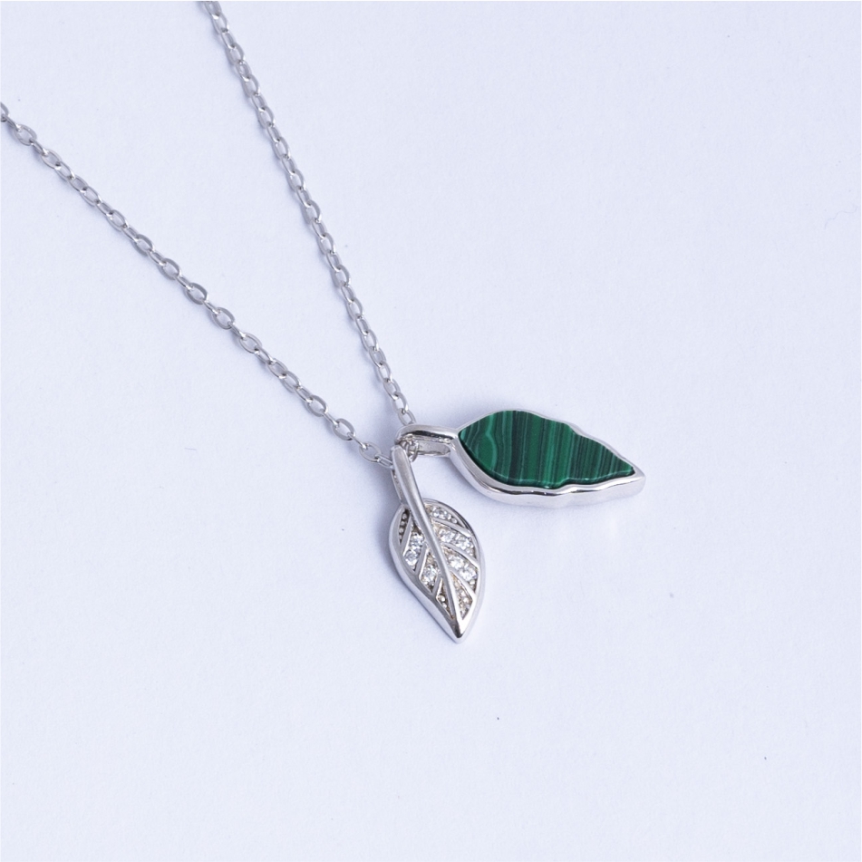 925 Silver Dual Leaf Malachite Pendant Necklace - Image 3