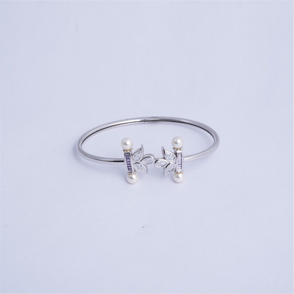 925 Silver Pearl Floral Open Cuff Bracelet - Image 3
