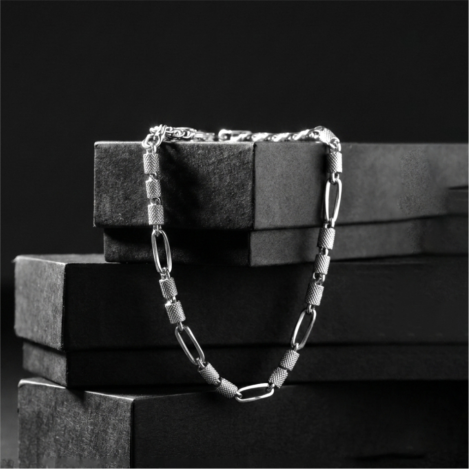 925 Silver Textured Figaro Link Chain Necklace for Men - Image 2