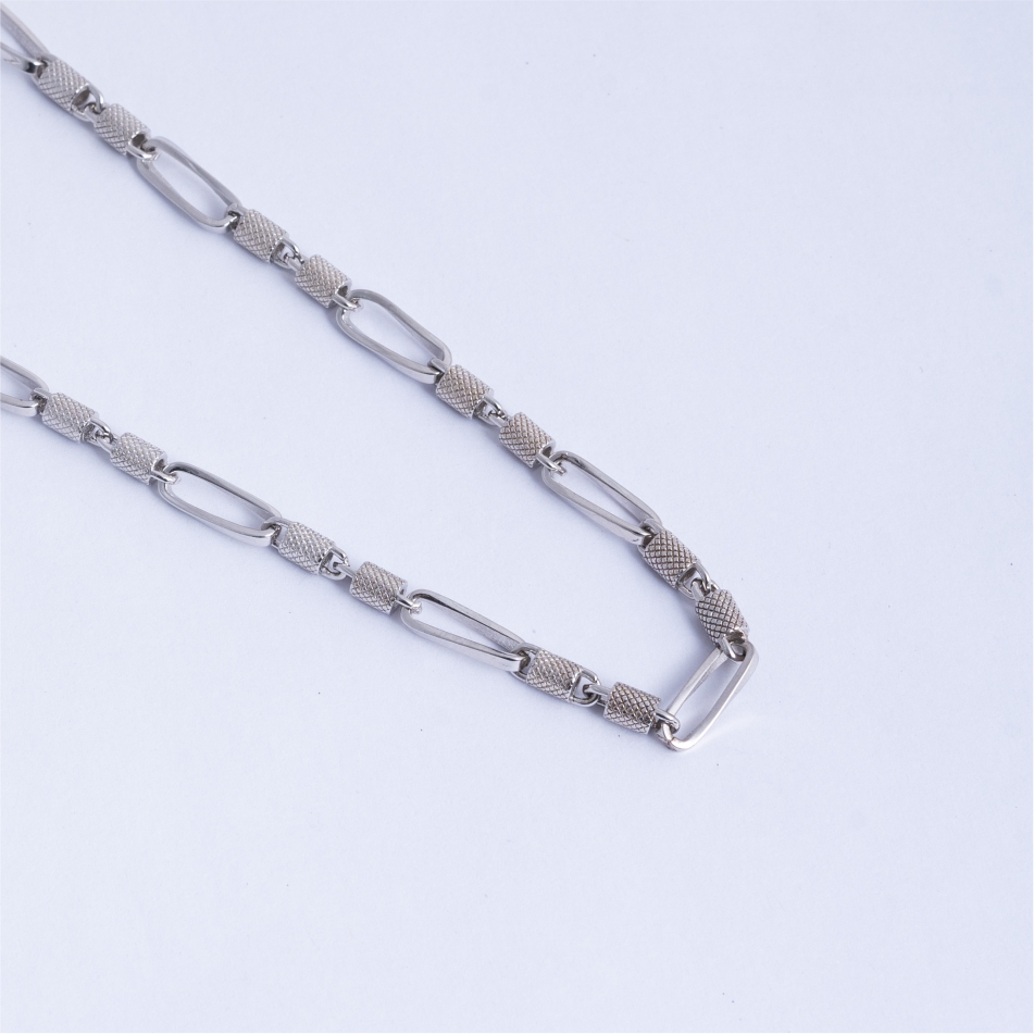 925 Silver Textured Figaro Link Chain Necklace for Men - Image 3